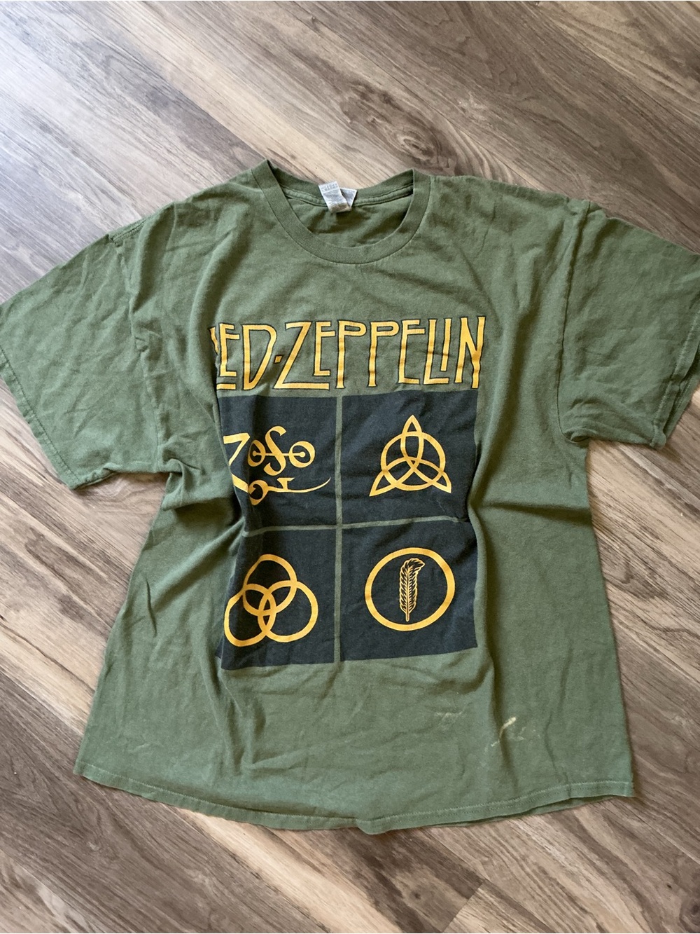 Gildan Olive Green Men's Led Zepplin Tee